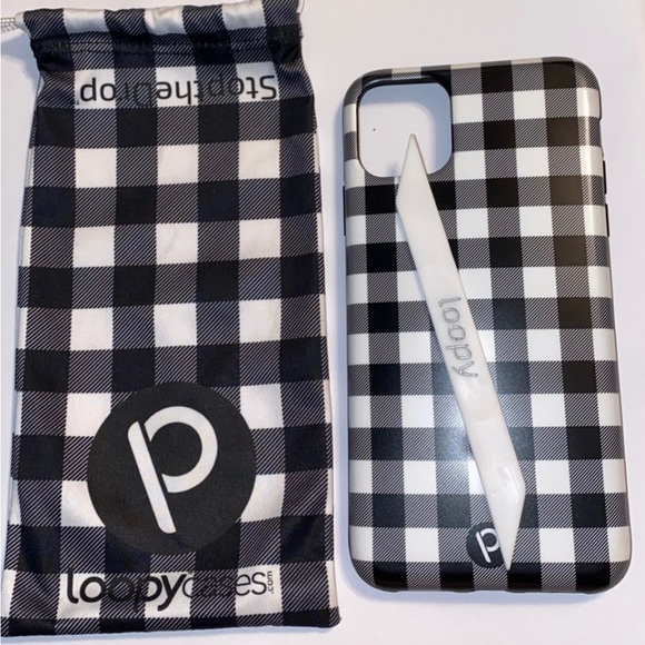 iPhone 11 Pro Max loopy cases - Picture 7 of 9